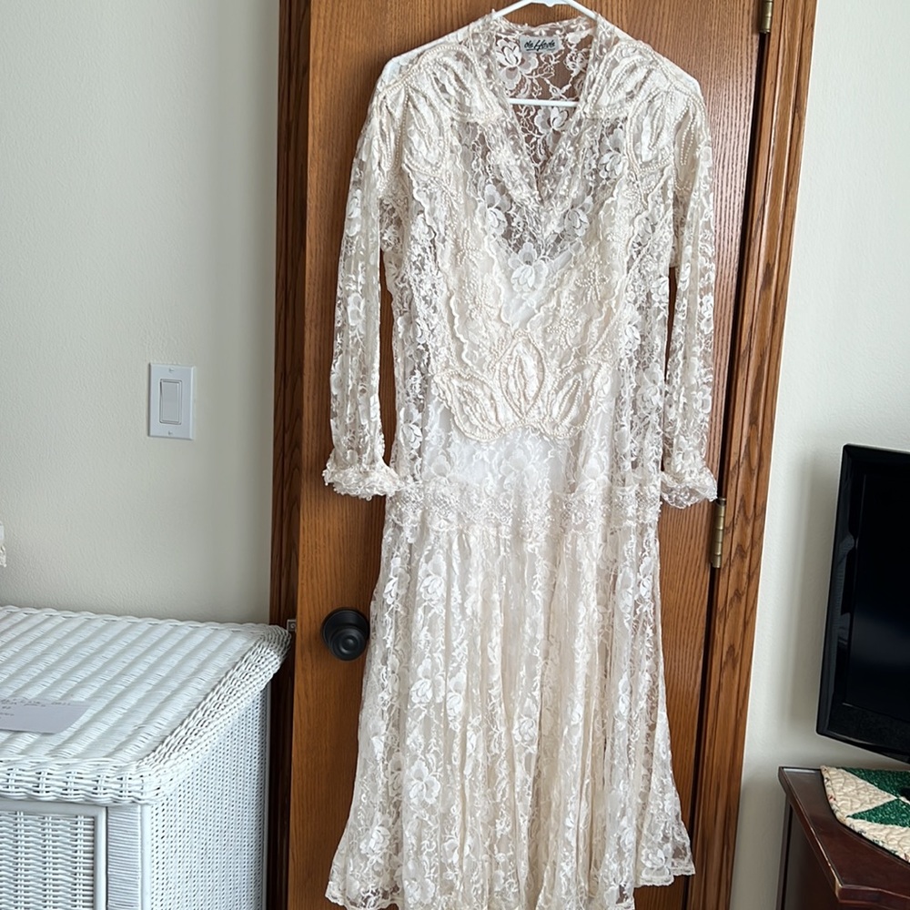 Vintage cream midi dress